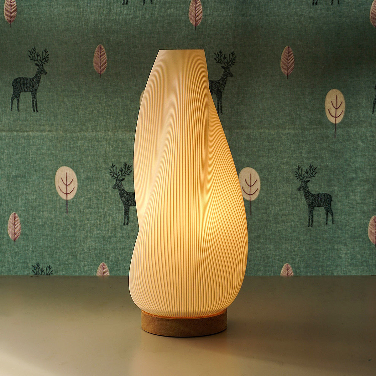 Aphrodite Pleated Swirl Table Lamp