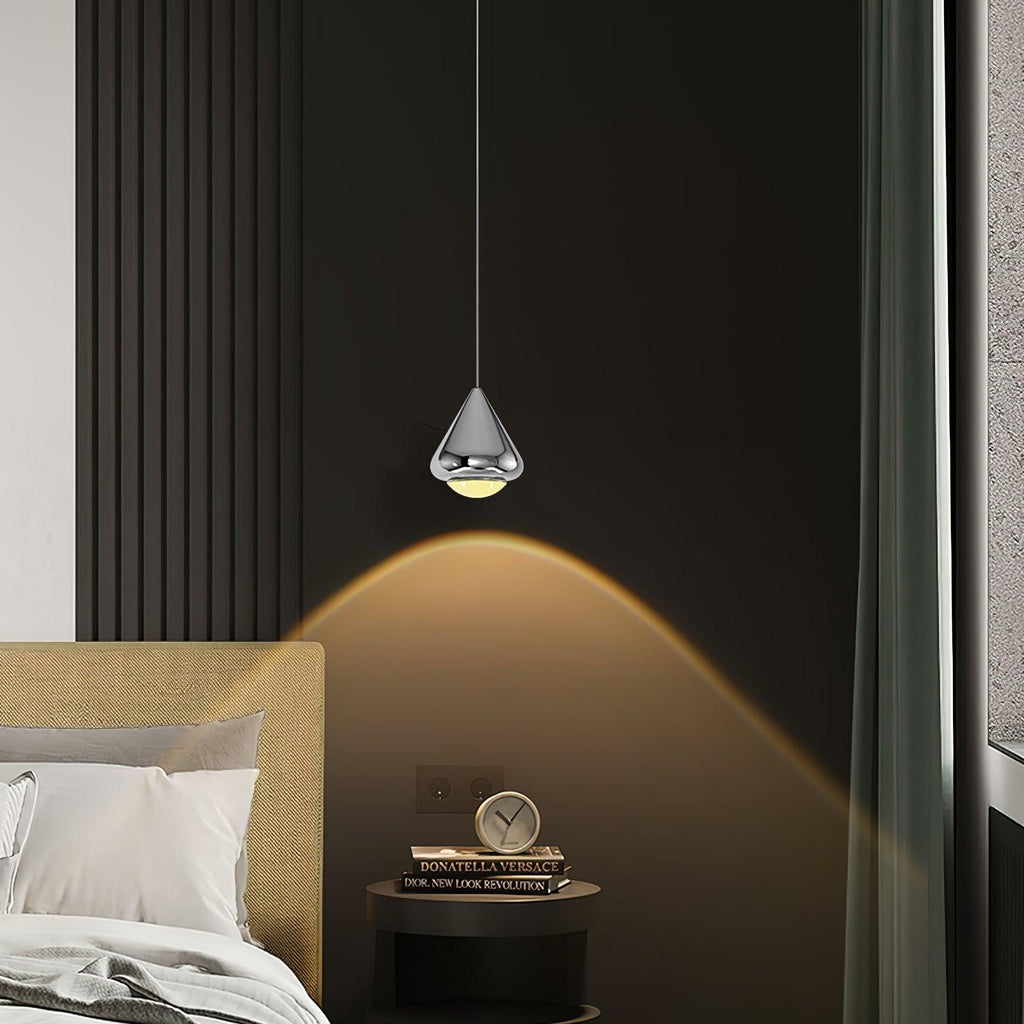 Othira – Contemporary Ceiling Lamp with Shiny Surface and Graphic Design