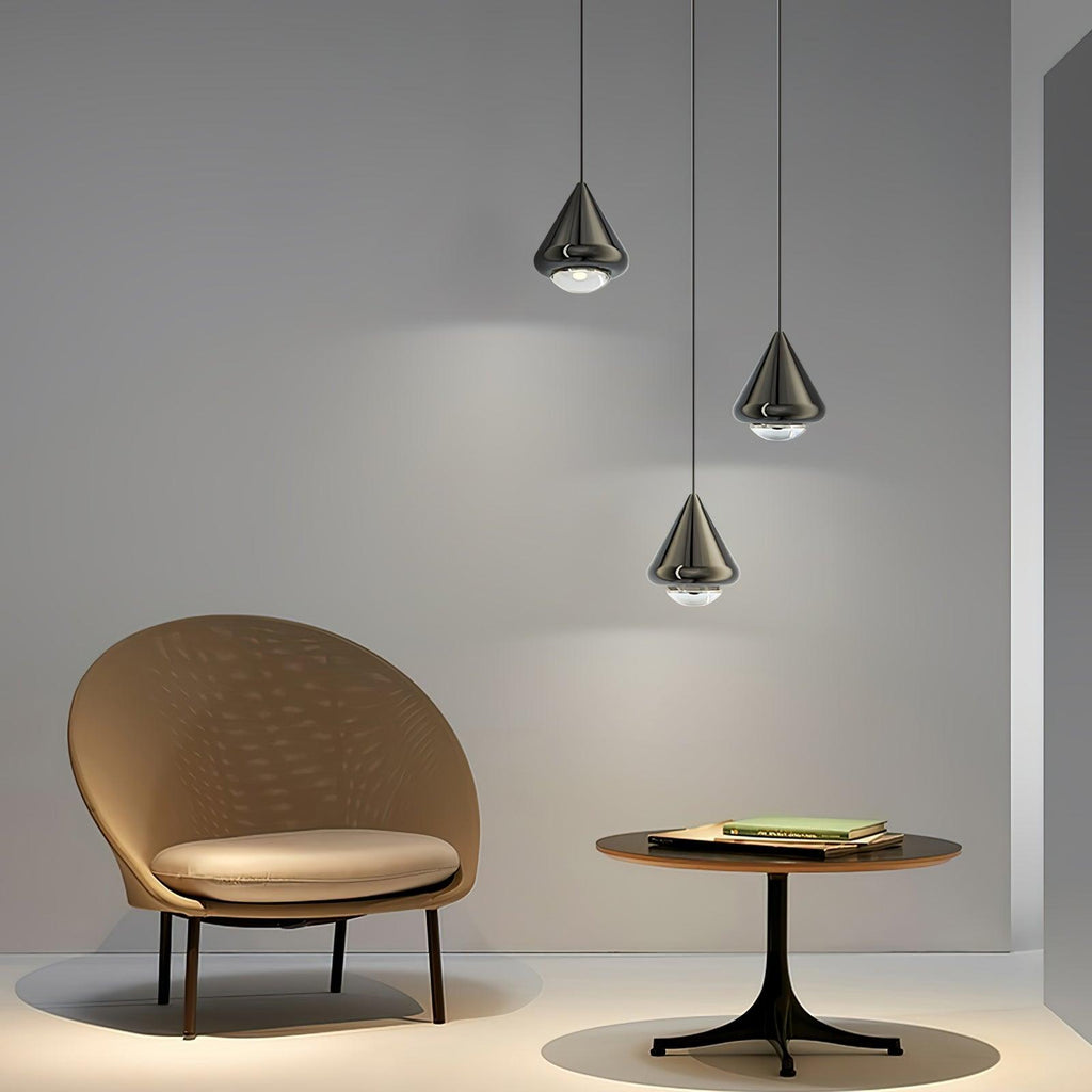 Othira – Contemporary Ceiling Lamp with Shiny Surface and Graphic Design