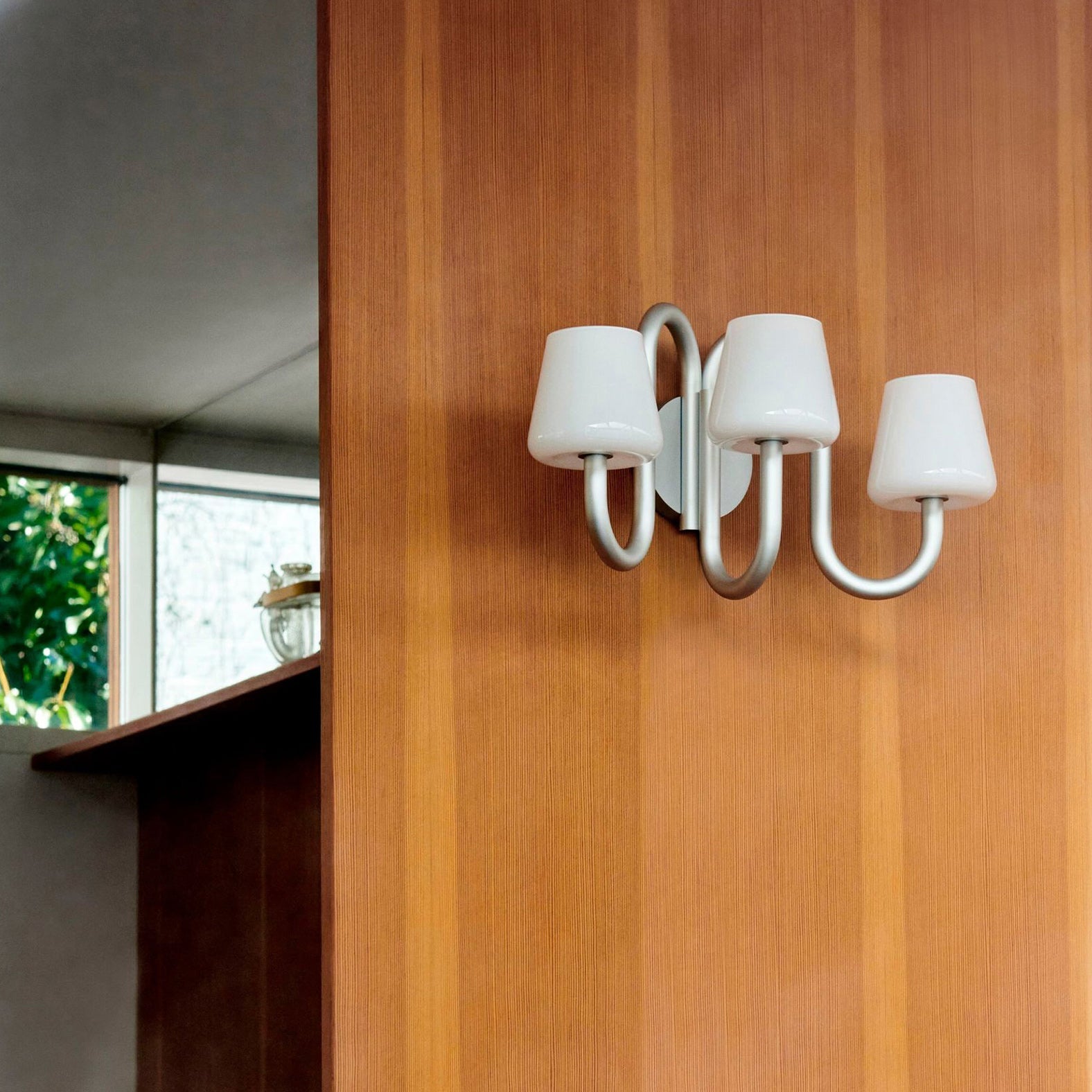 Apollo Contemporary Round Wall Light