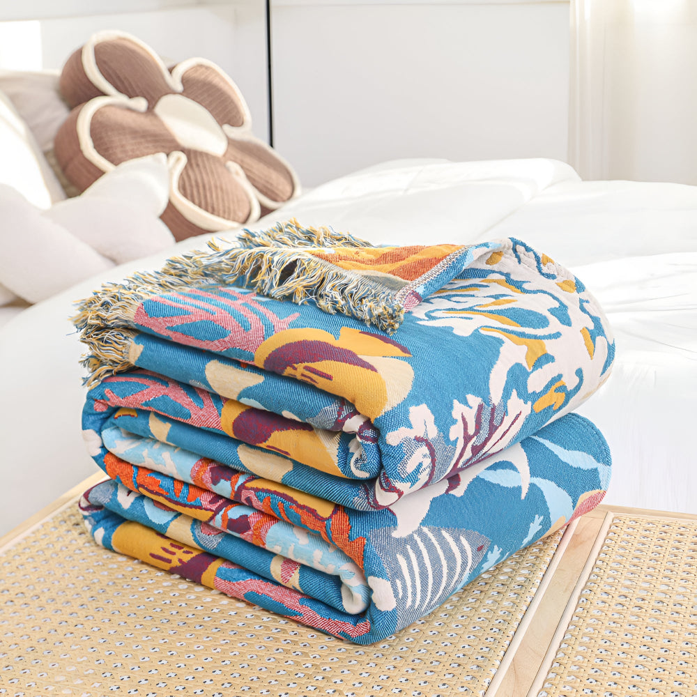 AquaGlanz: Cotton Blankets with Underwater Motif Featuring Colorful Coral Design & Breathable Quality – for Sofa & Living Area