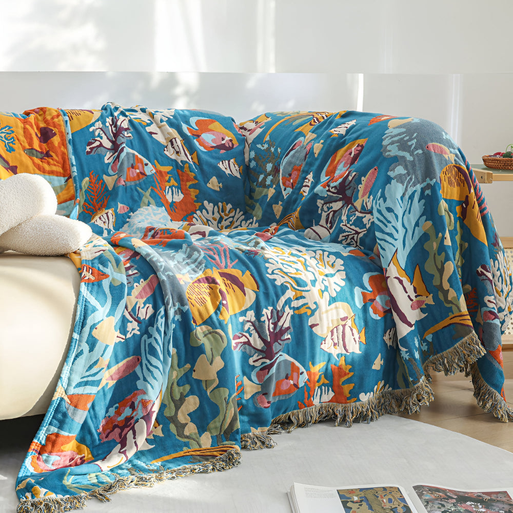 AquaGlanz: Cotton Blankets with Underwater Motif Featuring Colorful Coral Design & Breathable Quality – for Sofa & Living Area