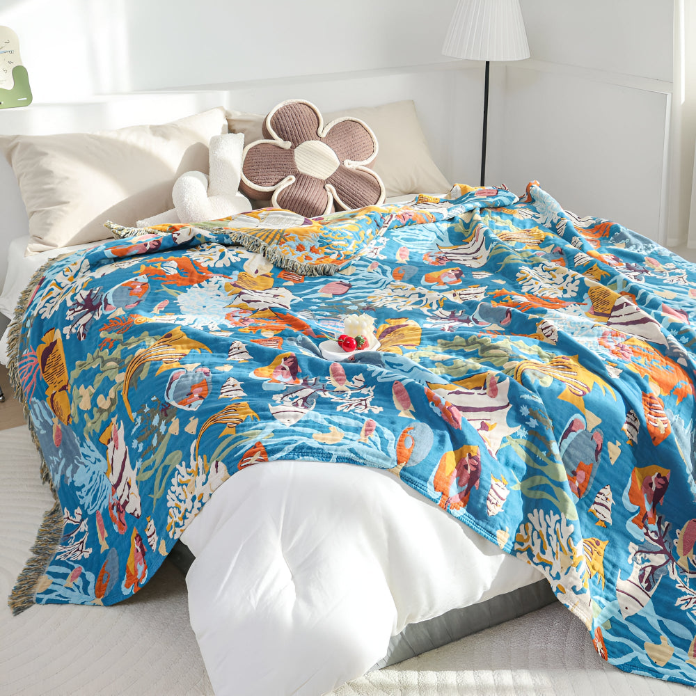 AquaGlanz: Cotton Blankets with Underwater Motif Featuring Colorful Coral Design & Breathable Quality – for Sofa & Living Area