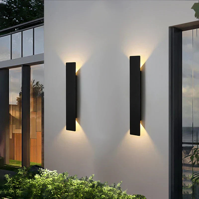 AquaLicht: Waterproof LED Outdoor Wall Light Made of Aluminum – Modern Design