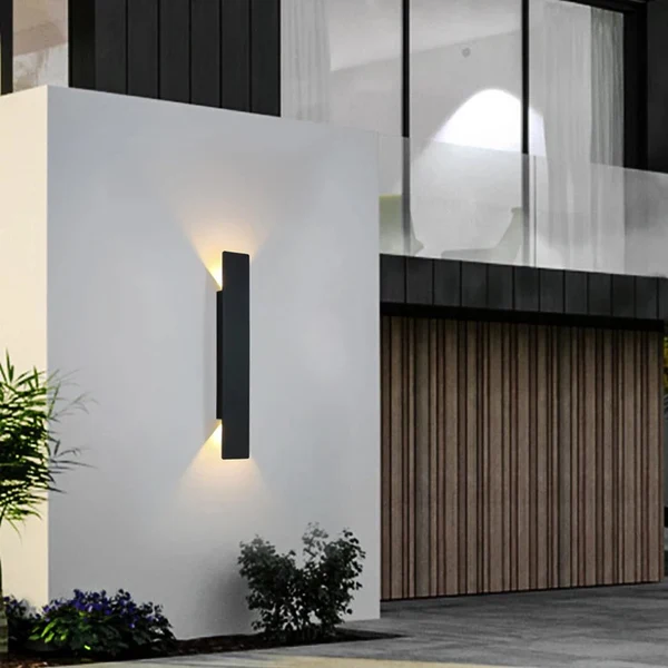 AquaLicht: Waterproof LED Outdoor Wall Light Made of Aluminum – Modern Design