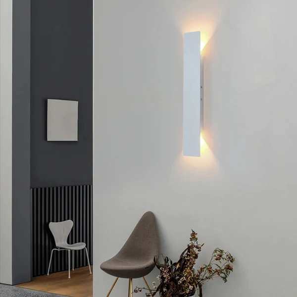 AquaLicht: Waterproof LED Outdoor Wall Light Made of Aluminum – Modern Design