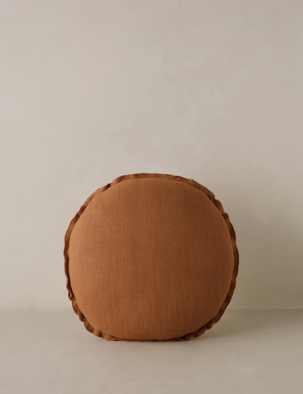 Luno Round Pillow | Linen, Flange Trim