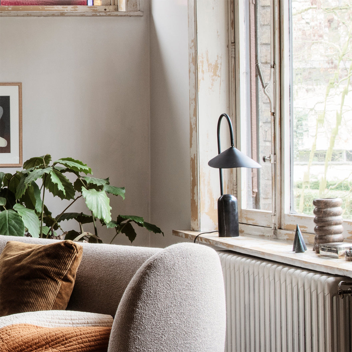 Crescent Marble Base Table Lamp