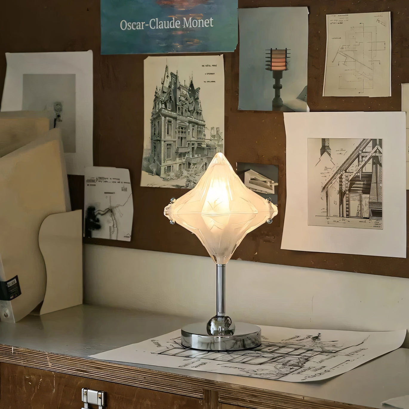 Astrid Diamond Starburst Table Lamp