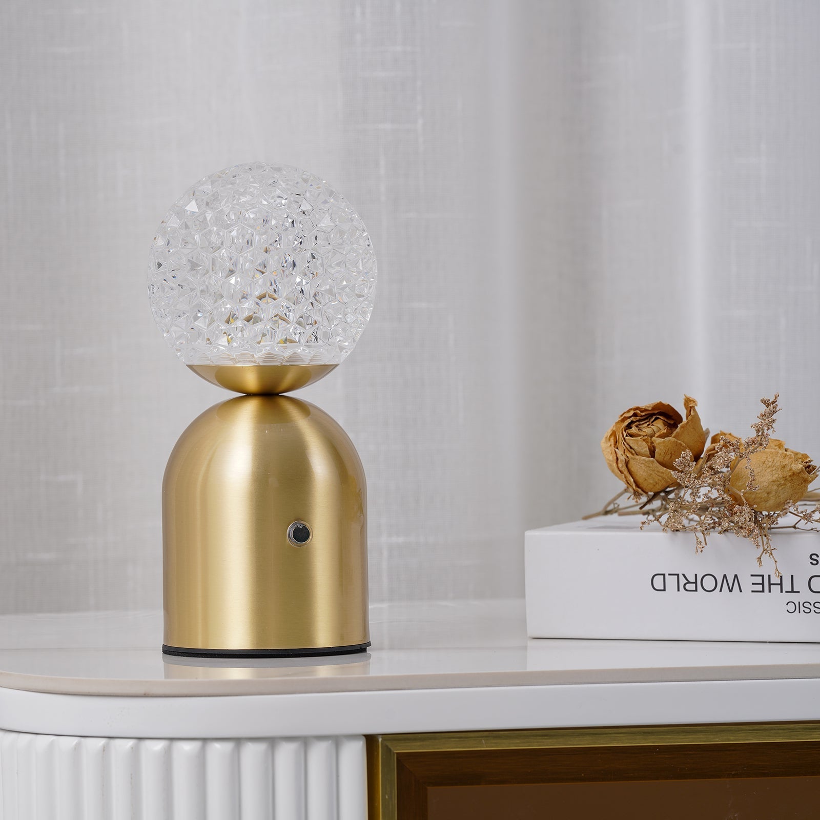 Atlas Diamond-Cut Cordless Table Lamp