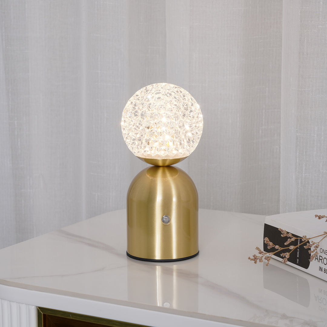 Atlas Diamond-Cut Cordless Table Lamp