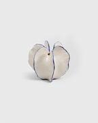 AureVasque: Decorative Ceramic Vase with Elegant Silhouette – for Table & Shelf