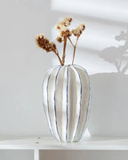 AureVasque: Decorative Ceramic Vase with Elegant Silhouette – for Table & Shelf