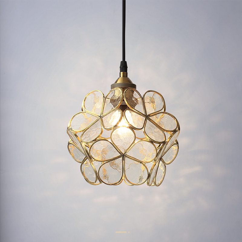 AureliaBloom: Designer Glass Pendant Light in Petal Design – Ideal for Living Rooms & Bedrooms