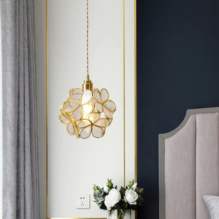 AureliaBloom: Designer Glass Pendant Light in Petal Design – Ideal for Living Rooms & Bedrooms