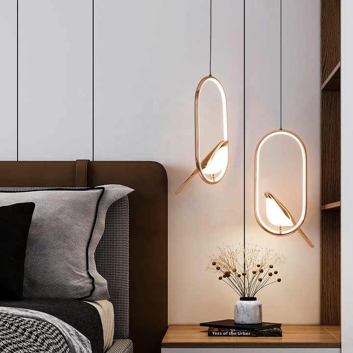 AuriBird: Golden Designer Pendant Light with Bird – Stylish Light for Tranquil Living Spaces