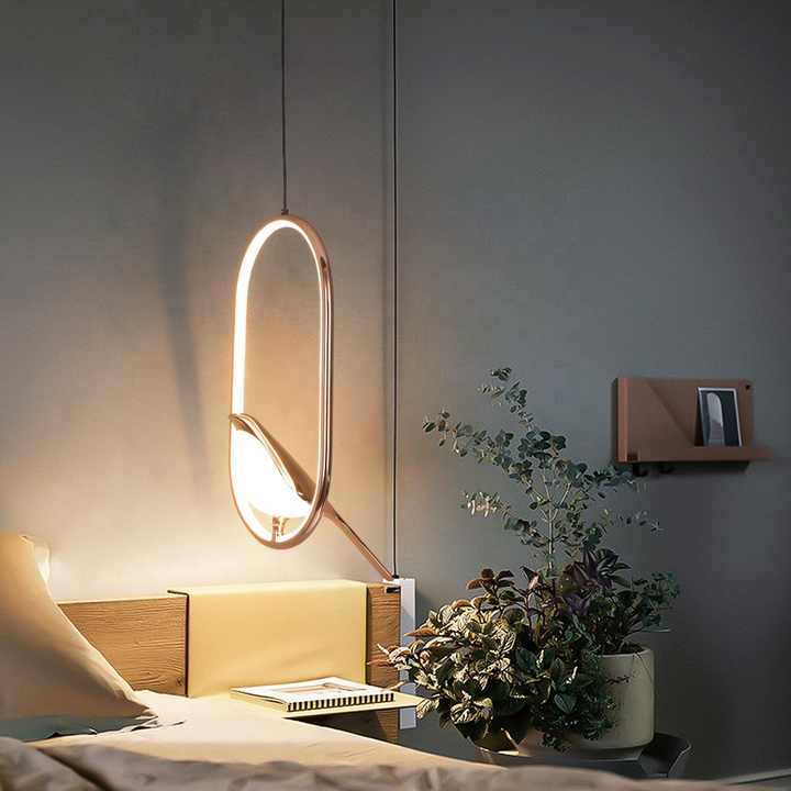 AuriBird: Golden Designer Pendant Light with Bird – Stylish Light for Tranquil Living Spaces