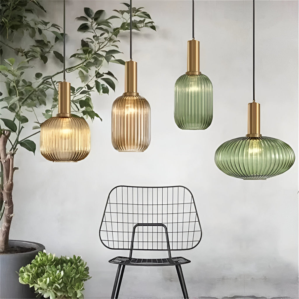 AuriGlas: Glass Pendant Light in Vintage Design – Elegant Hanging Lamp with Brass Details