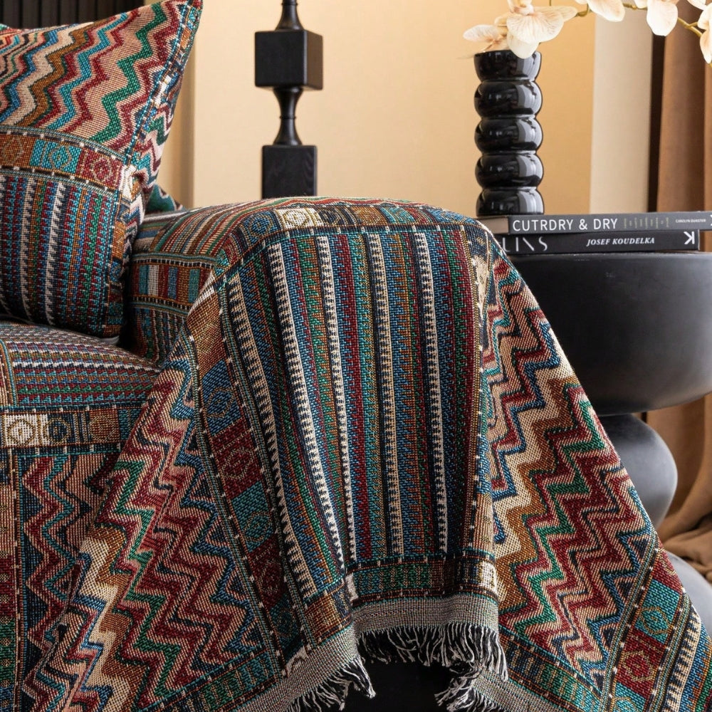 AuroraLine: Sofa Cover Made of Breathable Chenille with Artistic Stripe Design & Versatile Use – for Sofa & Living Room