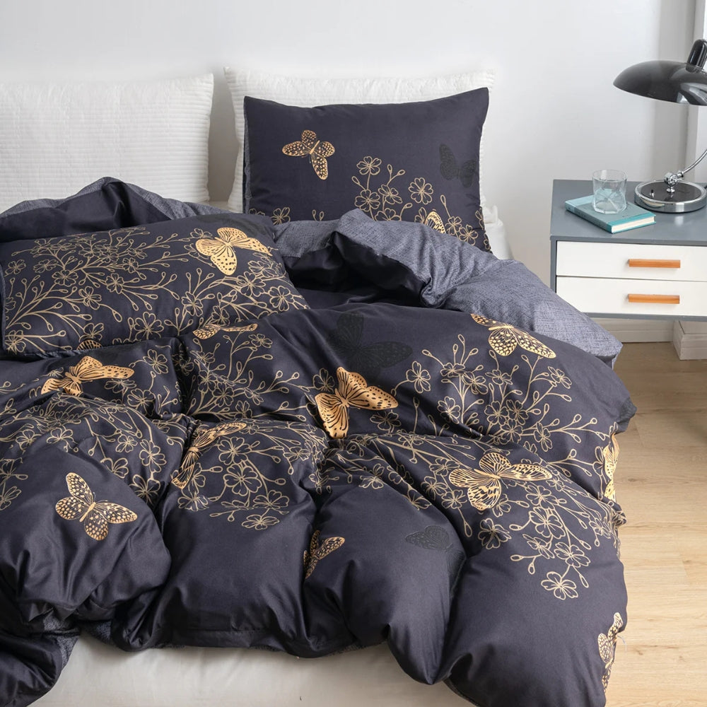 AuroraNacht: Romantic Duvet Cover Set – Breathable, Soft & Durable with Golden Butterflies and Floral Pattern