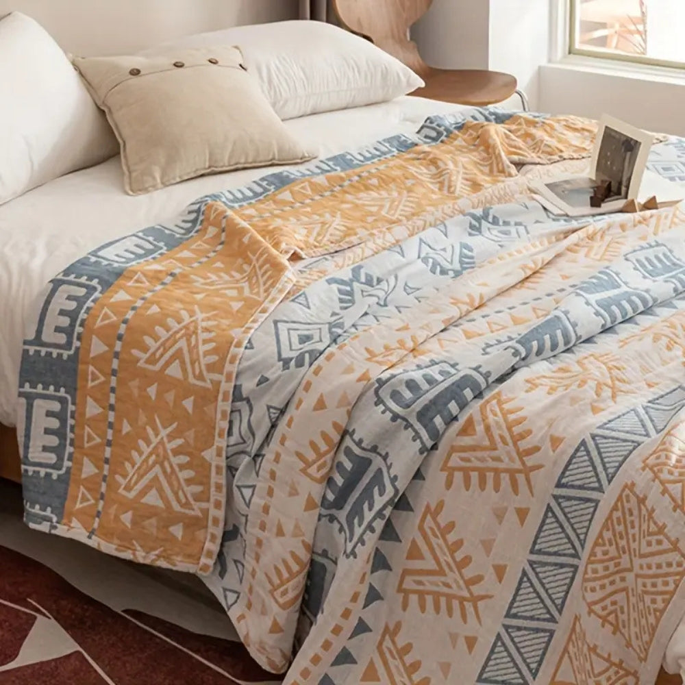 AztecaLuft: Cotton blankets in geometric Aztec pattern with multi-layered structure & breathable quality – for sofa & bedroom