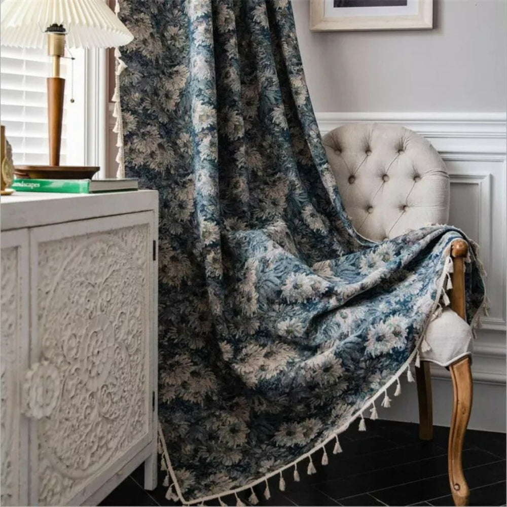 AzurFlora: Curtain Blue with Floral Design & Tassels – Decorative & Easy-Care for Bedrooms