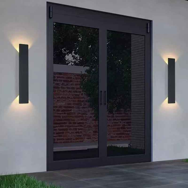 Contemporary Minimalist Waterproof LED Wall Sconce Lamp in Aluminum and Acrylic for Outdoor Patios