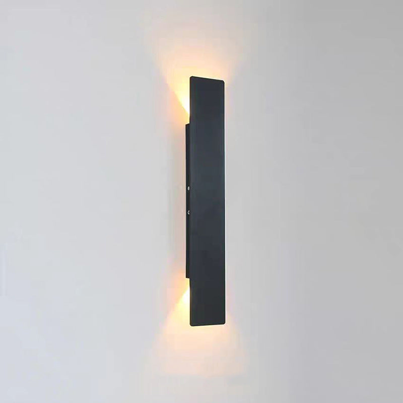Contemporary Minimalist Waterproof LED Wall Sconce Lamp in Aluminum and Acrylic for Outdoor Patios