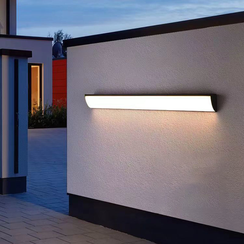 Contemporary Waterproof Rectangular Aluminum and Acrylic LED Outdoor Wall Light for Gardens