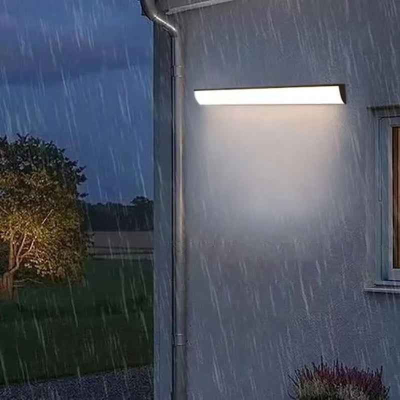 Contemporary Waterproof Rectangular Aluminum and Acrylic LED Outdoor Wall Light for Gardens