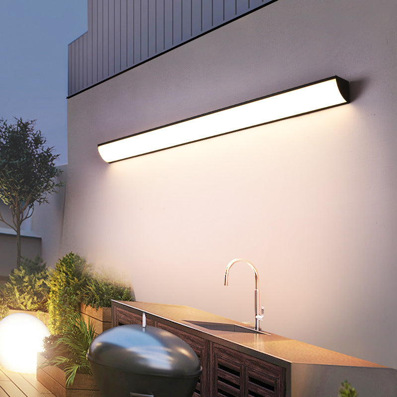 Contemporary Waterproof Rectangular Aluminum and Acrylic LED Outdoor Wall Light for Gardens