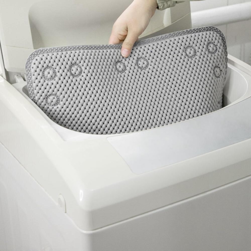 BadeLust: Soft Non-Slip Bathtub Mat – With Suction Cups