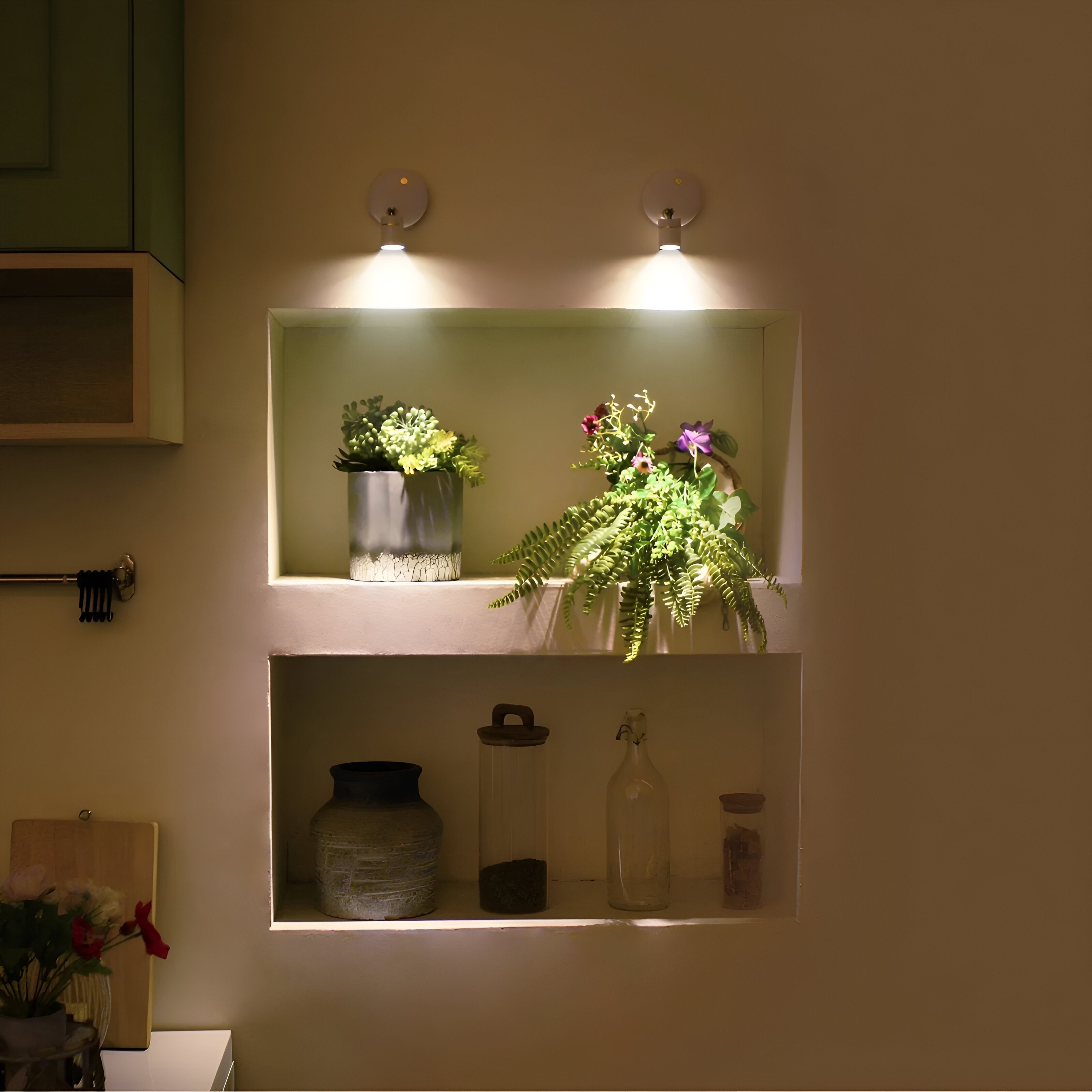 BeamLuxe: Wireless LED Wall Light – Dimmable Accent Lighting for Art & Decor