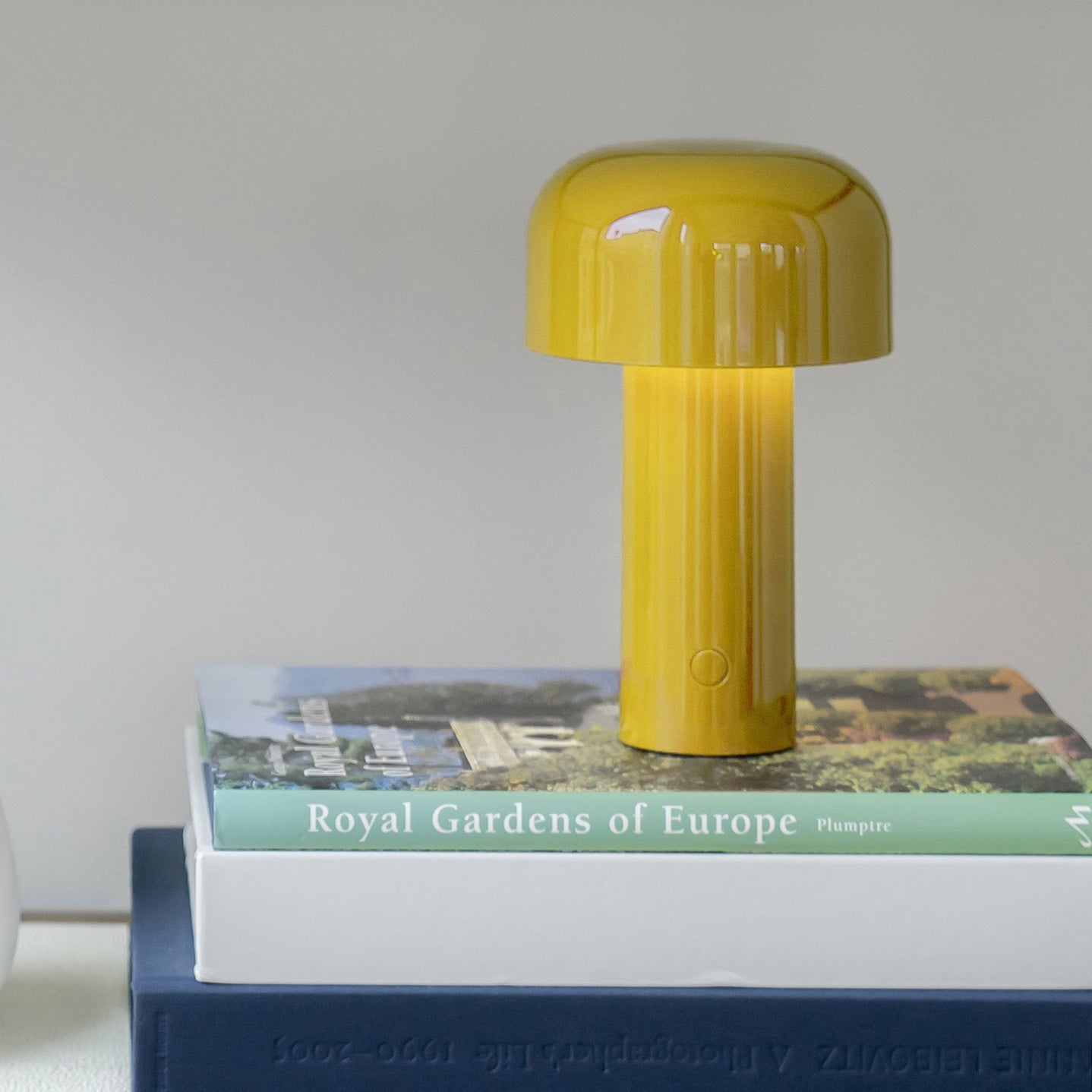 Bellhop Cordless Rechargeable Table Lamp