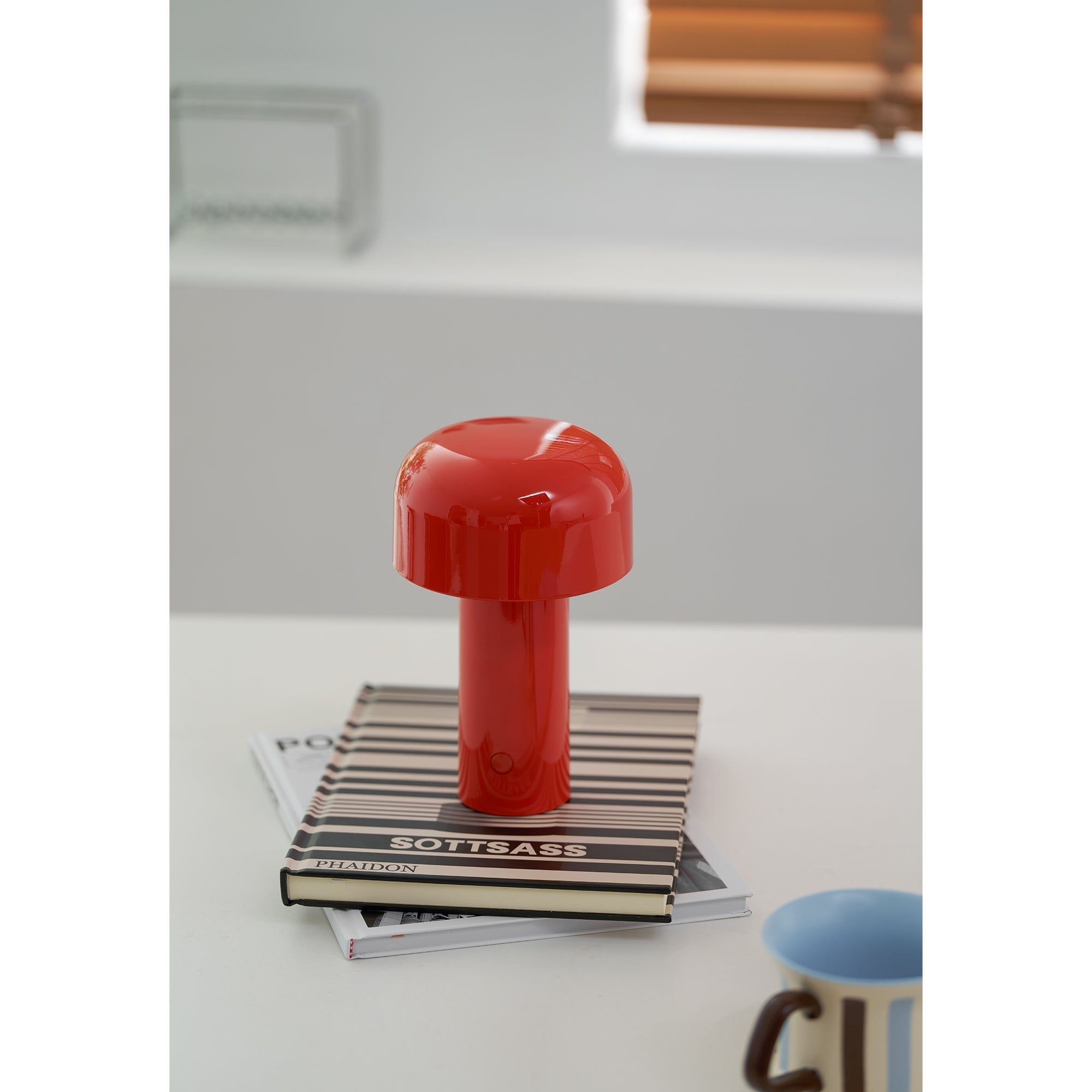Bellhop Cordless Rechargeable Table Lamp
