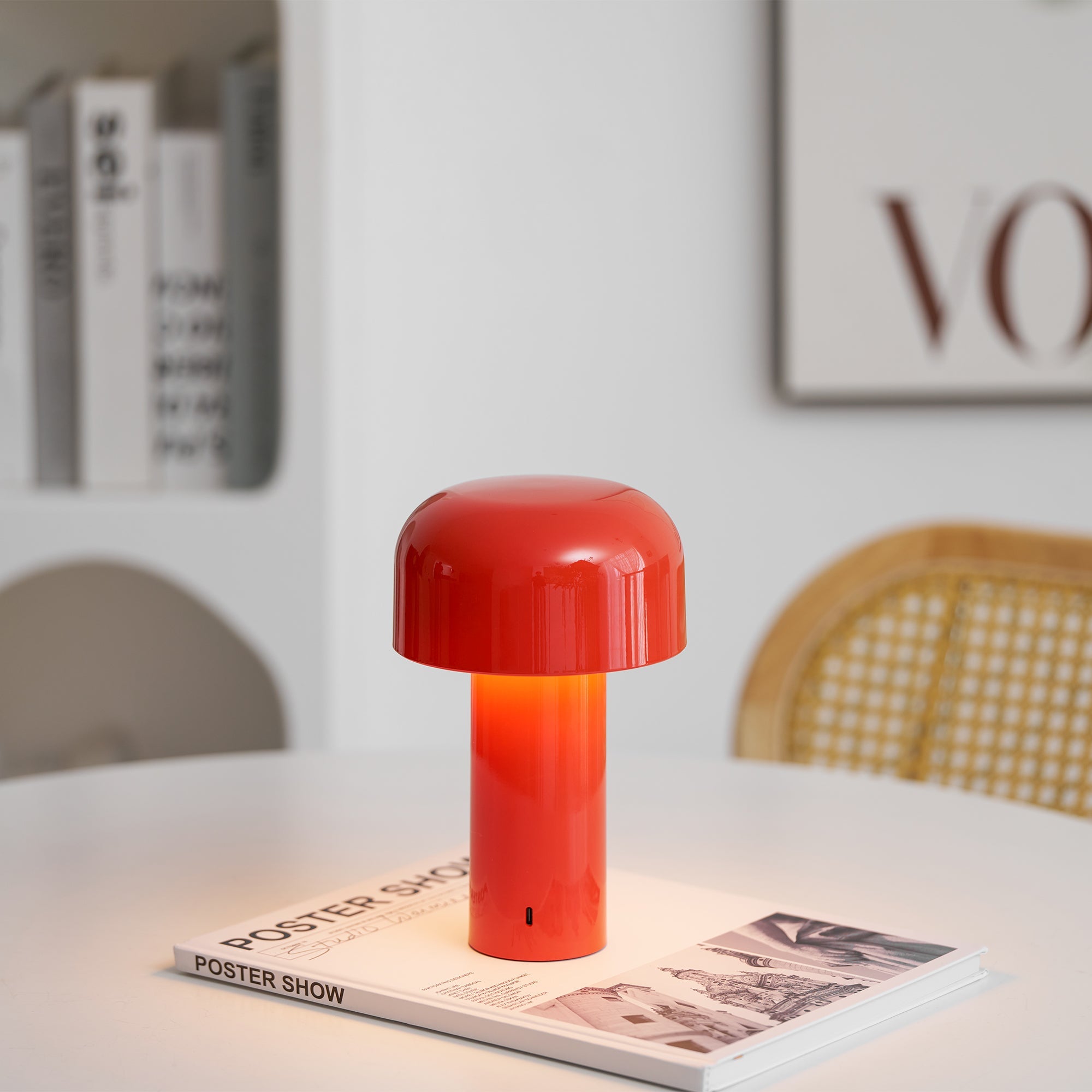 Bellhop Cordless Rechargeable Table Lamp