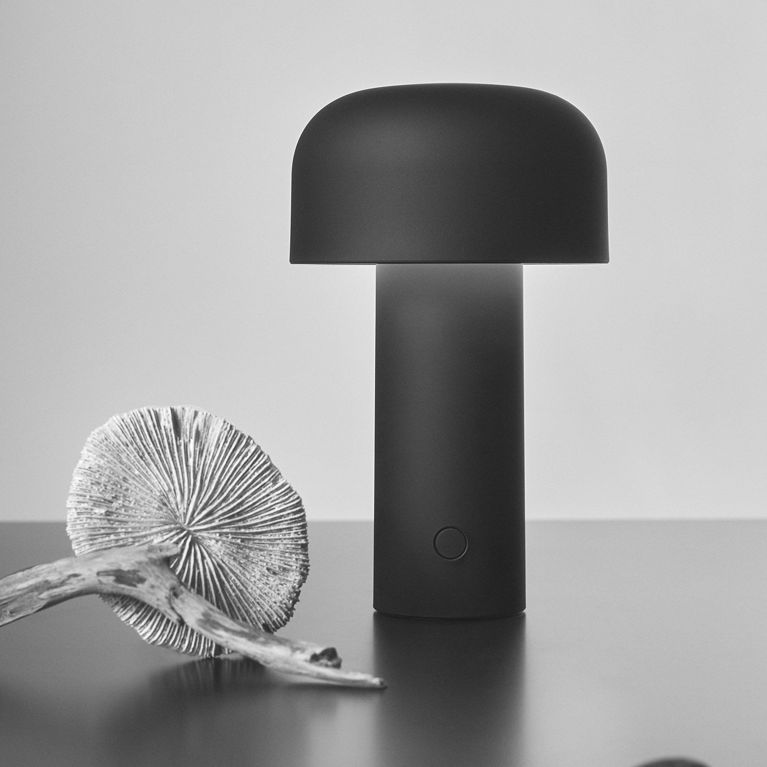 Bellhop Cordless Rechargeable Table Lamp