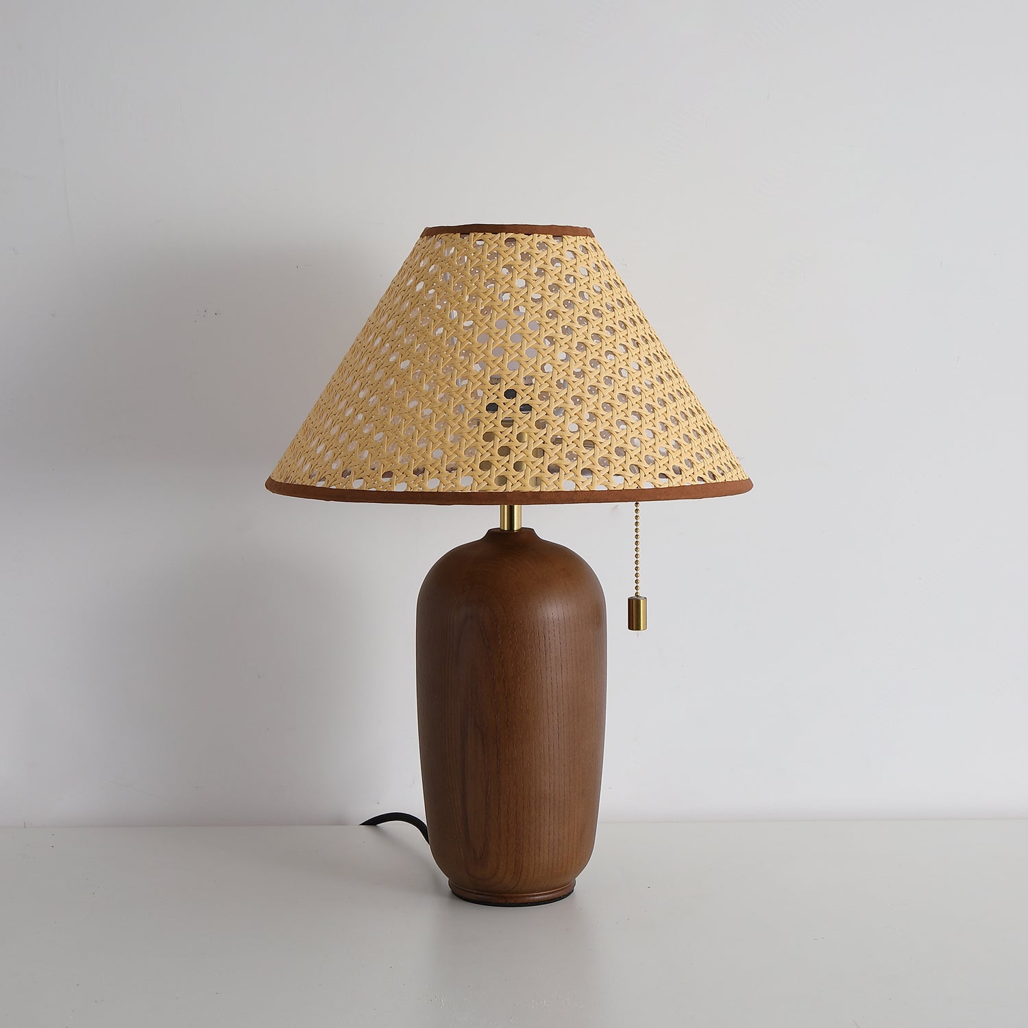 Belvane - Designer Table Lamp