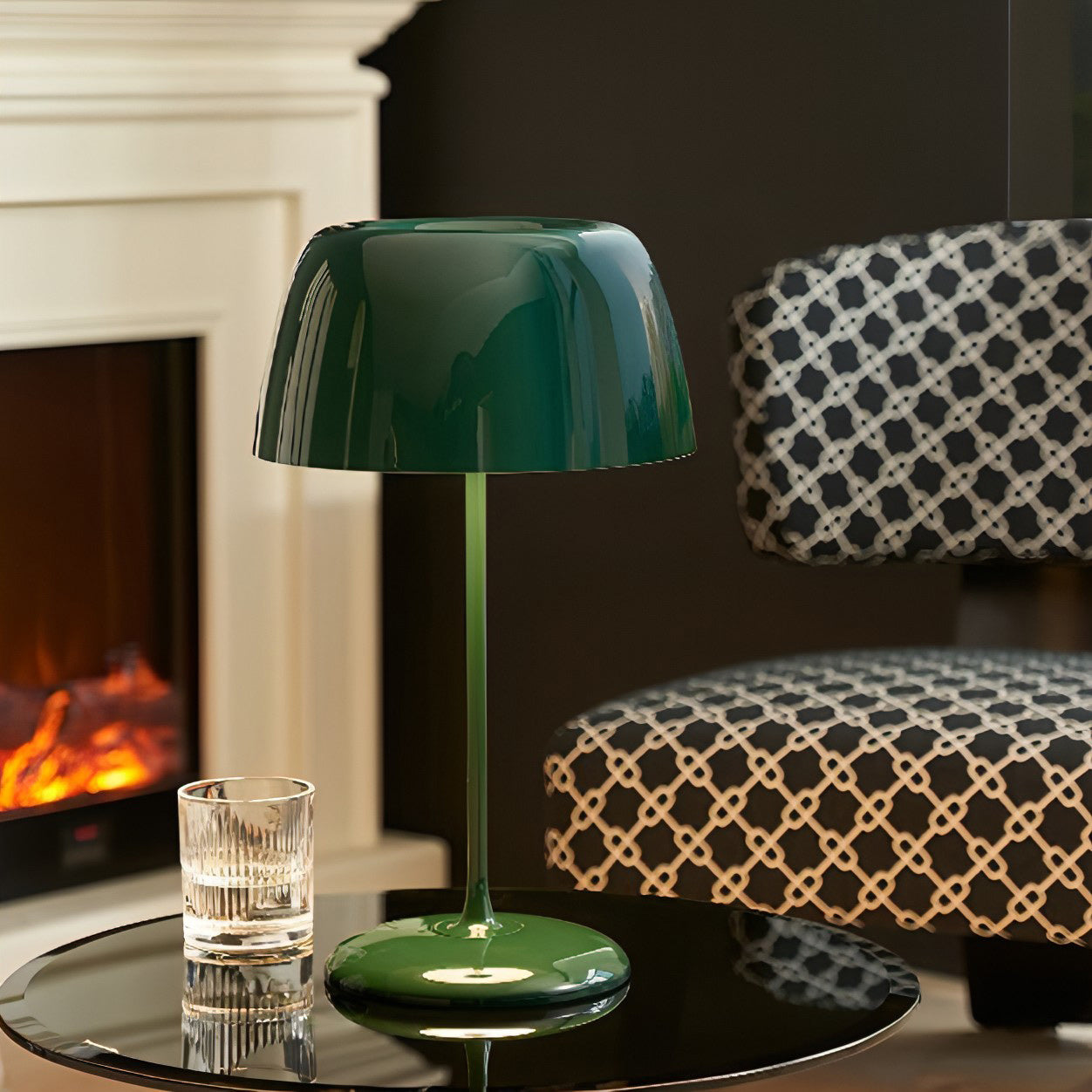 Bittel Sleek Iron Table Lamp