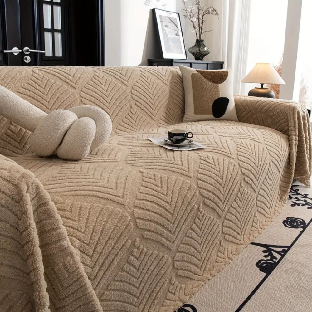 Leaf Line: Fleece Sofa Throw in Herringbone Leaf Pattern & Non-Slip Grip – for Living Room & Couch