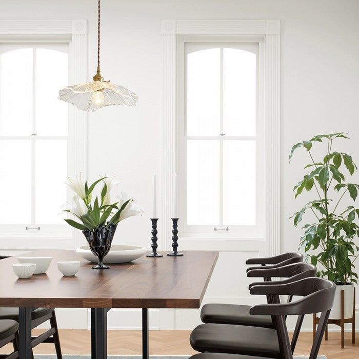 BlüteLicht: Floral Pendant Light in Modern Design for Dining Room & Living Room