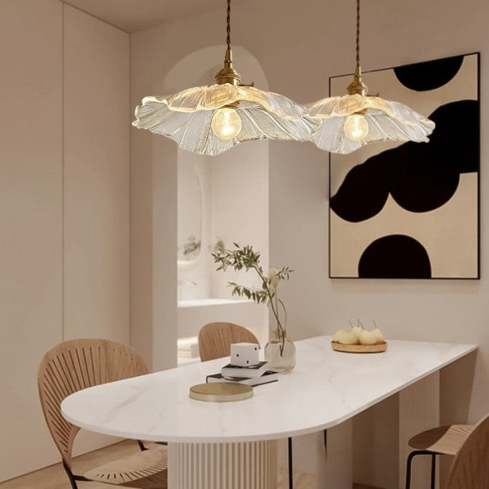 BlüteLicht: Floral Pendant Light in Modern Design for Dining Room & Living Room