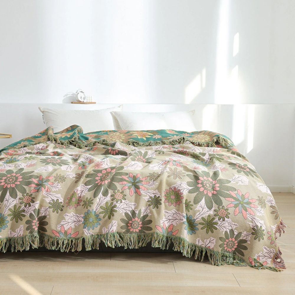 BlütenGrün: Cotton Blankets in Jacquard Design with Floral Pattern & Reversible Function – for Sofa & Bedroom