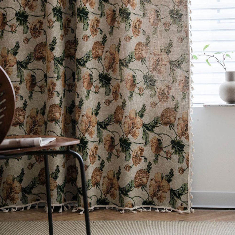 Flower Harmony: Curtain with Floral Pattern and Tassels – Light-Filtering for Bedroom and Living Room