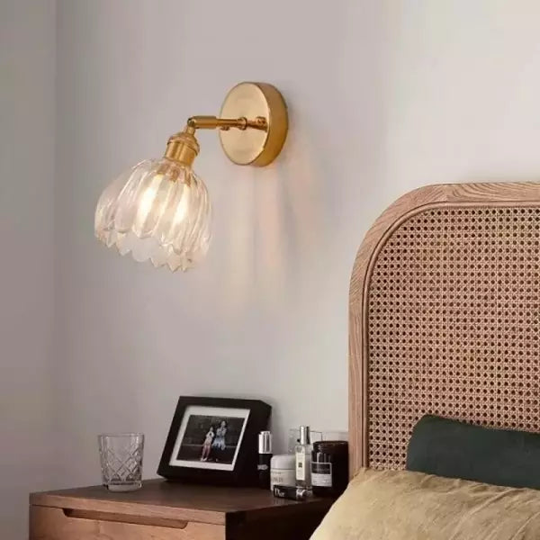 BlütenLicht: Vintage Tulip Glass Wall Lamp – Retro Flower Wall Light for Living Room & Bedroom