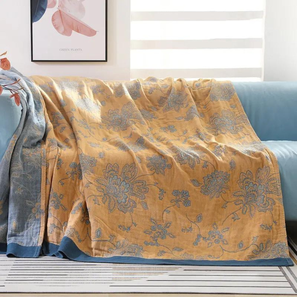 Blossom Dream: Cotton Cuddly Blanket with Floral Pattern – Lightweight Summer Blanket for Sofa & Bed