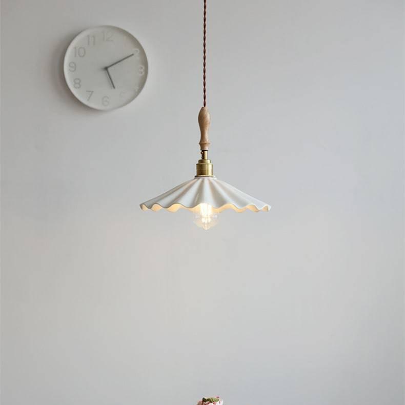 Brasséa: Pendant Light with Ribbed Ceramic Shade & Wooden Mounting – for Kitchen Island & Breakfast Area