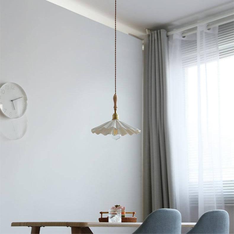 Brasséa: Pendant Light with Ribbed Ceramic Shade & Wooden Mounting – for Kitchen Island & Breakfast Area