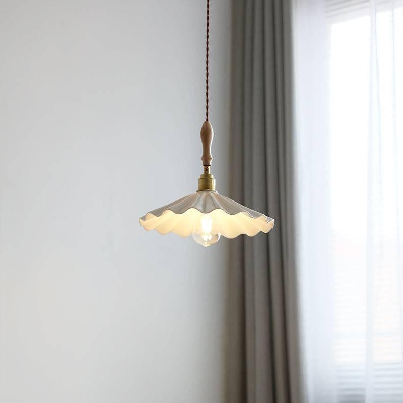 Brasséa: Pendant Light with Ribbed Ceramic Shade & Wooden Mounting – for Kitchen Island & Breakfast Area