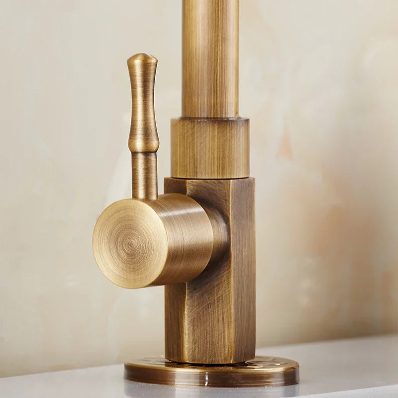 BronzeWelle: Retro Kitchen Faucet with Swan Neck – Antique Brass Design